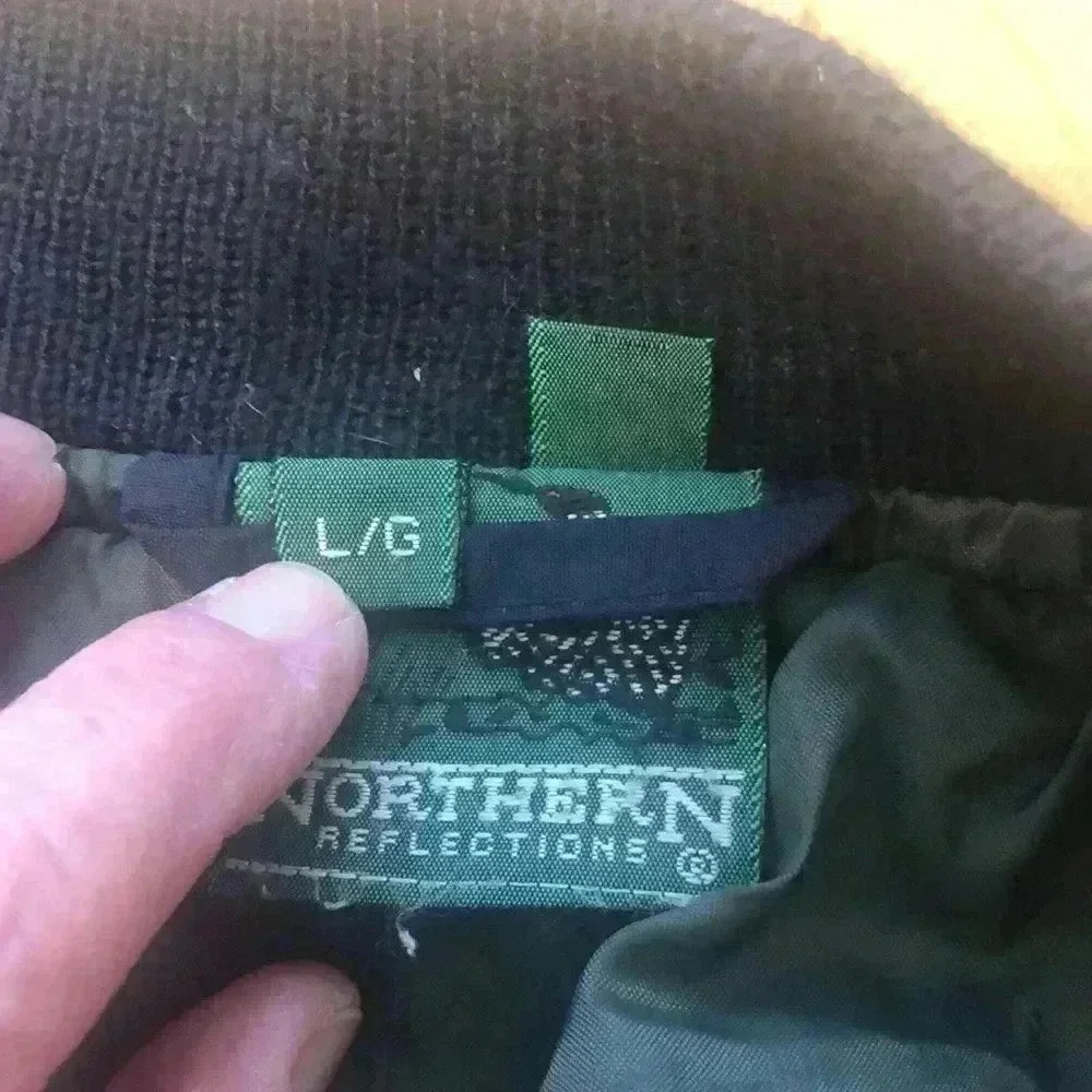 Northern Reflections quilted blue zippered jacket. - Picture 5 of 7